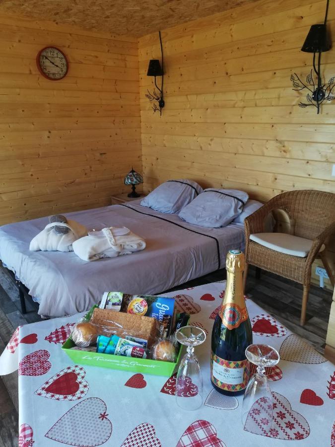 Charmant Chalet Pour 2 Personnes Spa Prive Massillargues-Attuech Exterior foto